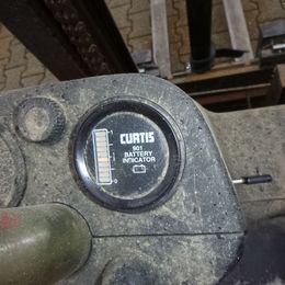 Linde E12