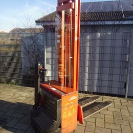 Linde L12